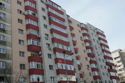 Sfat de criza: Cumparati apartamente in 2012, nu le vindeti