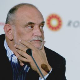 Averi de top, în prăpastia imobiliară