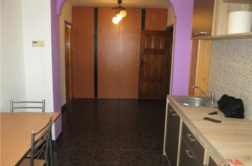 Apartament 2 camere de vanzare CENTRAL - Vrancea anunturi imobiliare Vrancea