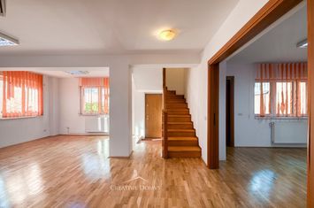 Stefan cel Mare - Obor / Spatiu de birouri la parter, 100 mp + curte anunturi imobiliare Bucuresti