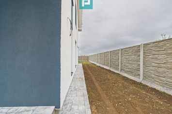 Duplex semi-finisat cu 3 camere, 3 băi în Pișchia anunturi imobiliare Timis