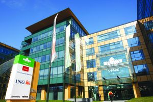 Immoeast amana sau anuleaza proiecte locale de 2,4 mld. euro