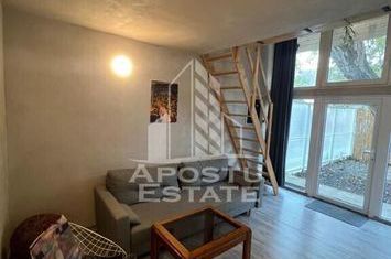 Apartament inedit la casa cu curte proprie!! anunturi imobiliare Timis