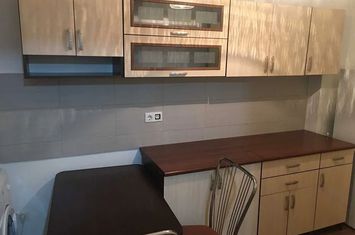 Garsonieră de vanzare BRASOV - Brasov anunturi imobiliare Brasov