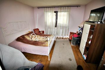 Casa 5 camere,250 mp,622 mp teren, cartier 7 Noiembrie,zona Sudului, anunturi imobiliare Mures
