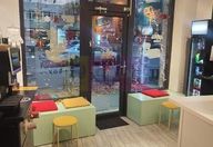 2.100 €, Spațiu comercial