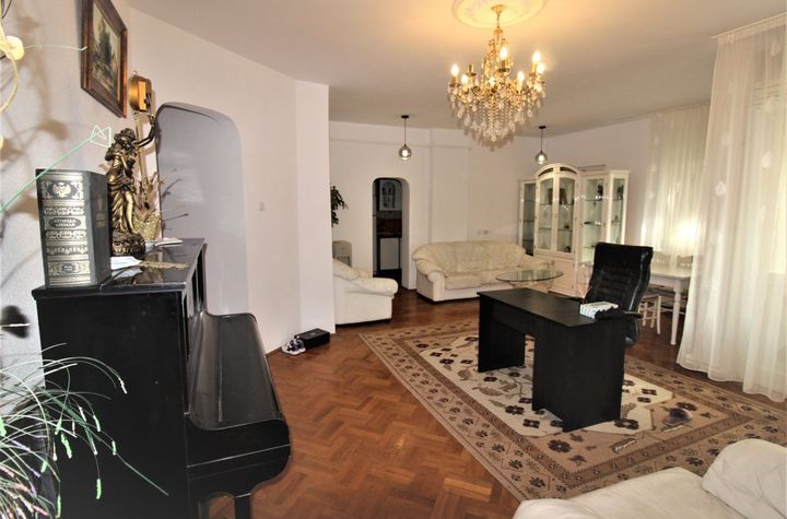 Apartament 3 camere de inchiriat AVIATORILOR - Bucuresti anunturi imobiliare Bucuresti