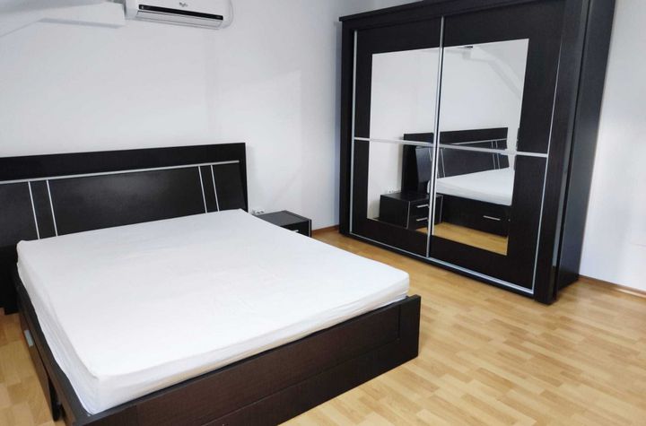 Apartament 3 camere de vanzare GARII - Brasov anunturi imobiliare Brasov