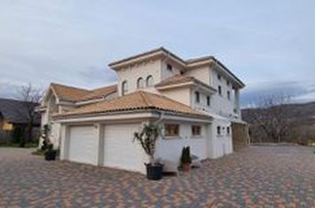 Vila individuală Drajna - Vălenii de Munte - Lac! anunturi imobiliare Prahova