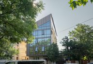 1.750.000 €, Spațiu comercial