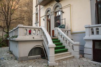 Apartament 5 camere de vanzare P-TA SFANTUL STEFAN - Bucuresti anunturi imobiliare Bucuresti