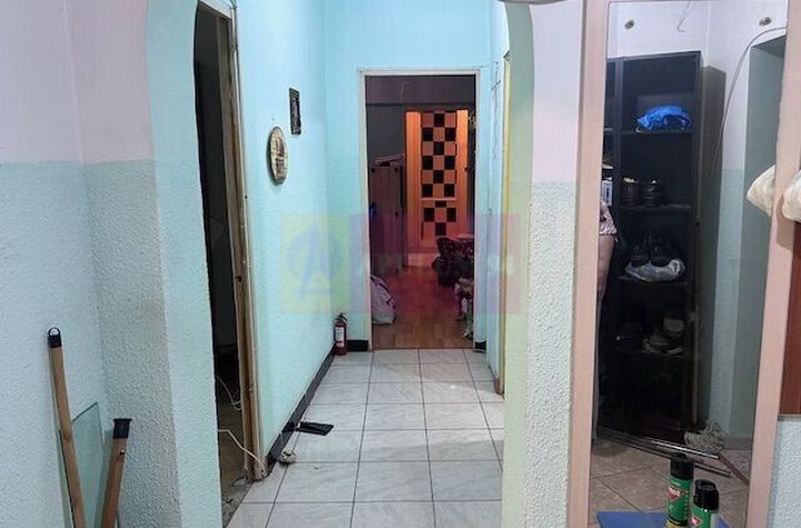 Apartament 3 camere Calea Vitan- Stadionul Olimpia- Auchan. anunturi imobiliare Bucuresti