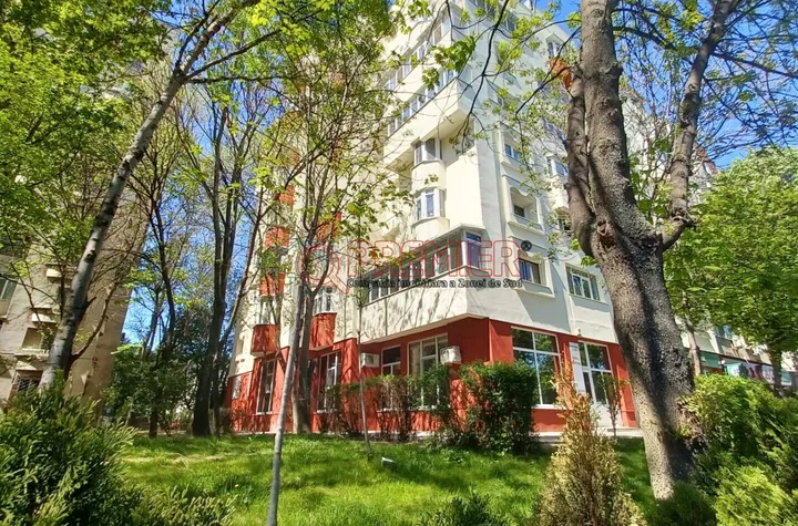 Apartament 3 camere de vanzare VACARESTI - Bucuresti anunturi imobiliare Bucuresti