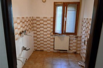 Garsonieră de vanzare BUZIASULUI - Timis anunturi imobiliare Timis