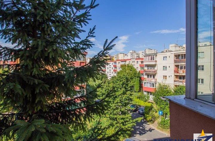 Apartament 2 camere de vanzare SCRIITORILOR - Brasov anunturi imobiliare Brasov