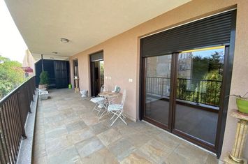 4-room apartment, generous terrace, Romana Square area anunturi imobiliare Bucuresti