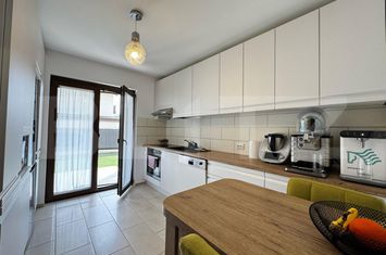 Casă - 4 camere de vanzare ALBA IULIA - Alba anunturi imobiliare Alba