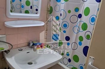 Apartament 2 camere , centrala proprie , ultra central anunturi imobiliare Timis