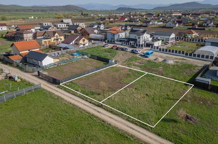 Teren 479 mp pentru construcții locuințe, Bod, utilități la stradă anunturi imobiliare Brasov