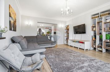 Casă elegantă de vânzare în Hlincea anunturi imobiliare Iasi