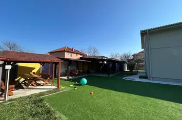 Casa individuala de inchiriat | 300 mp utili - 1000 teren anunturi imobiliare Timis