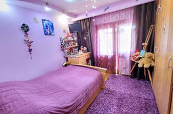 Apartament 3 camere de vanzare TARGU-JIU - Gorj anunturi imobiliare Gorj