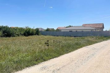 Teren intravilan 862 mp cu utilitati in Cihei anunturi imobiliare Bihor