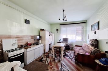 Casă - 4 camere de vanzare CLUJ-NAPOCA - Cluj anunturi imobiliare Cluj