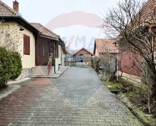 Casă 5 cam Central, 97 mp