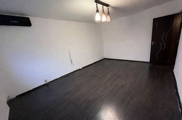 Apartament 3 camere de vanzare 1 MAI - Dolj anunturi imobiliare Dolj