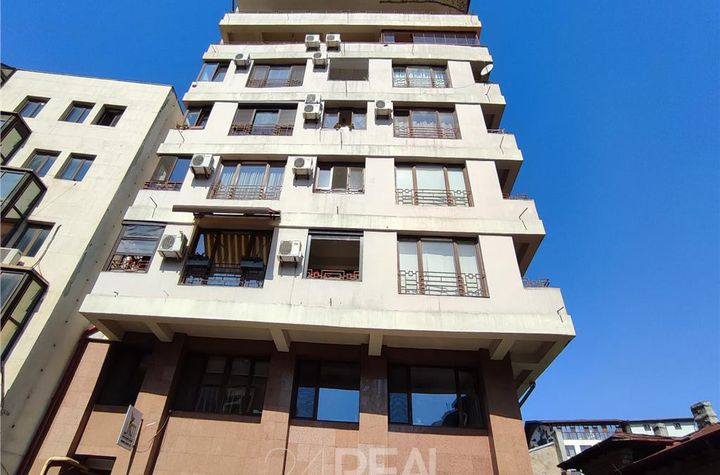 Apartament 4 camere de vanzare DACIA - Bucuresti anunturi imobiliare Bucuresti