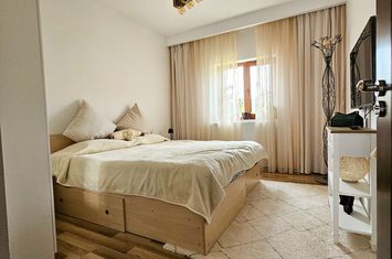 Apartament de lux de vânzare în Sinaia anunturi imobiliare Prahova