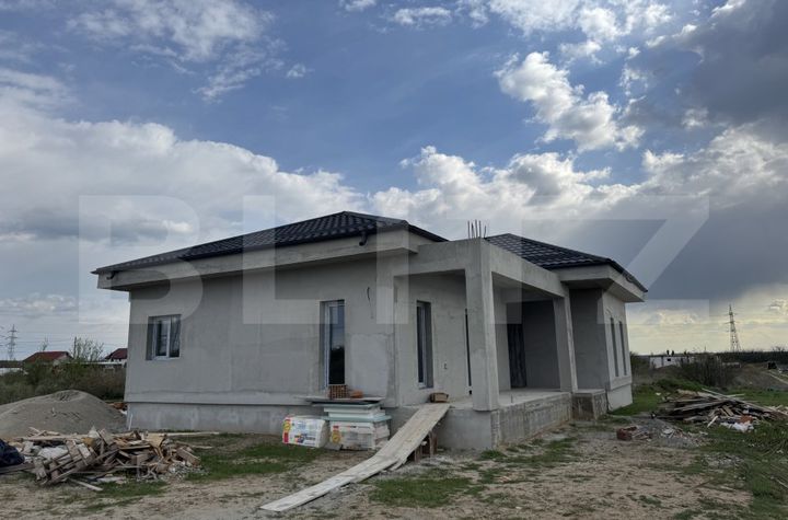 Casă - 4 camere de vanzare CRAIOVA - Dolj anunturi imobiliare Dolj