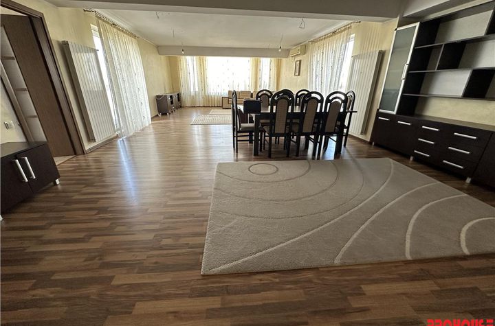 Apartament 3 camere de vanzare STEFAN CEL MARE - Bacau anunturi imobiliare Bacau