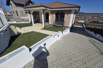 Casa la cheie 4 camere,garaj 60mp.,500mp teren,0%comision anunturi imobiliare Mures