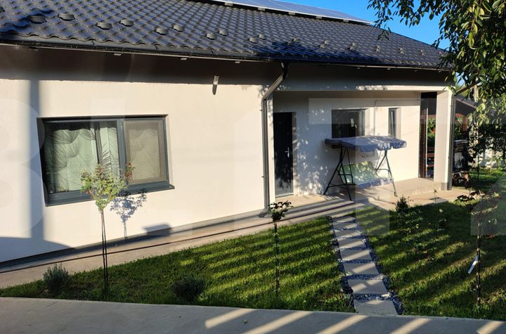 Casă - 5 camere de vanzare MANASTIREA DOAMNEI - Botosani anunturi imobiliare Botosani