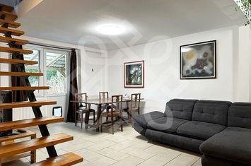 Apartament 3 camere de inchiriat ULTRACENTRAL - Bihor anunturi imobiliare Bihor
