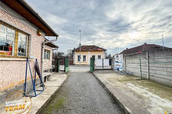 Casă - 4 camere de vanzare CENTRAL - Covasna anunturi imobiliare Covasna