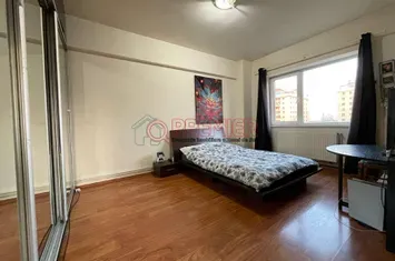 3 camere Sector 4 - Piata Sudului - Delta Vacaresti anunturi imobiliare Bucuresti
