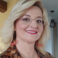 Daciana Petrov