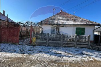 Apartament la casă duplex, 5 minute de centrul Cisnădiei anunturi imobiliare Sibiu