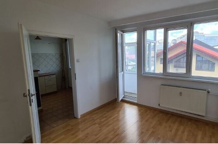 Apartament 2 camere de vanzare 1 MAI - Bucuresti anunturi imobiliare Bucuresti