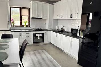 Apartament 3 camere de vanzare DEJ - Cluj anunturi imobiliare Cluj