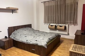 Barbu Vacarescu vis a vis Parcul Circului, vanzare apartament 3 camere, imobil reabilitat termic, anunturi imobiliare Bucuresti