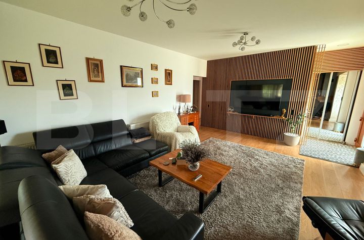 Casă - 4 camere de vanzare BRASOV - Brasov anunturi imobiliare Brasov