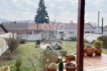 Casa cu 4 camere de vanzare in zona centrala din Oradea anunturi imobiliare Bihor