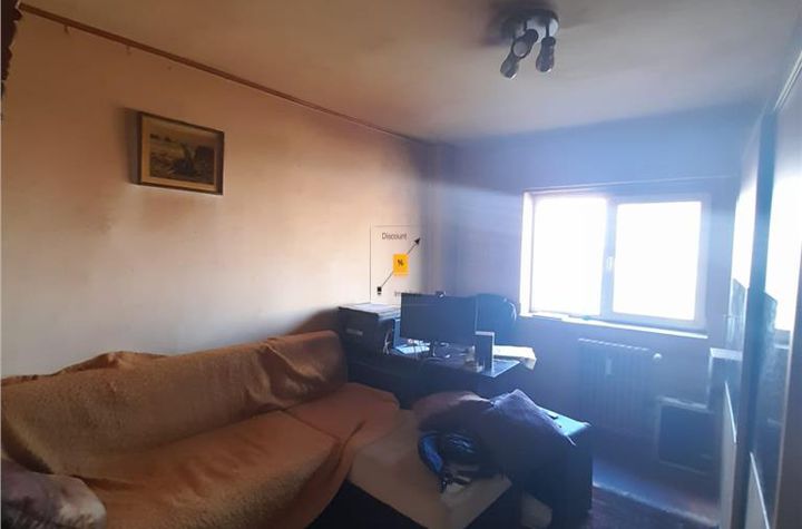 Apartament 3 camere de vanzare REPUBLICII - Prahova anunturi imobiliare Prahova