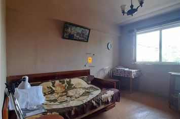 Apartament 3 camere de vanzare MIHAI BRAVU - Prahova anunturi imobiliare Prahova