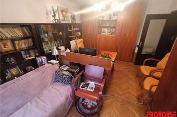 Apartament 3 camere de vanzare BANCA NATIONALA - Bacau anunturi imobiliare Bacau