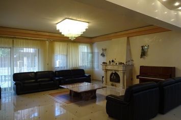 Casă - 7 camere de inchiriat IANCU NICOLAE - Bucuresti anunturi imobiliare Bucuresti